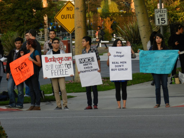 Tony Ortega in 3-D: Deceit, Distraction, Discredited